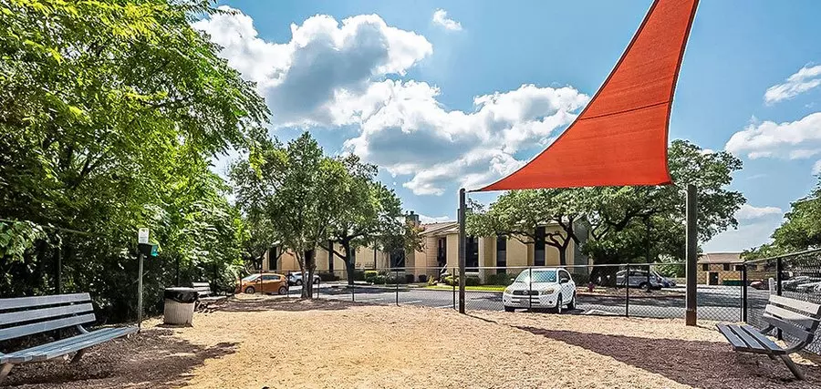 6811 Wood Hollow Drive, Austin, TX 78731 photo 3