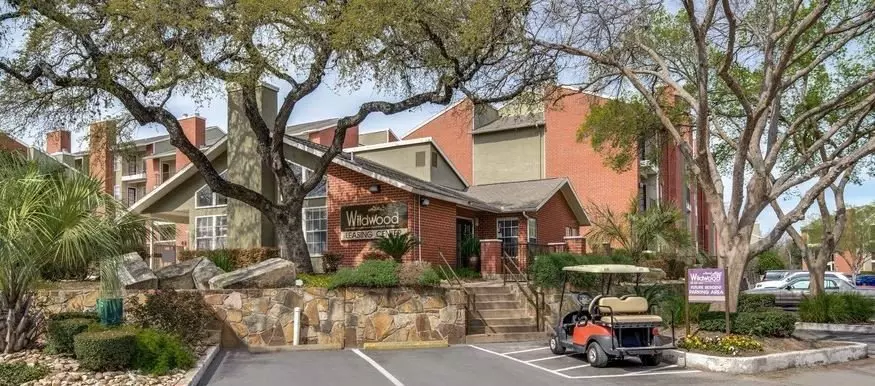 7616 Cameron Road, Austin, TX 78752 photo 3