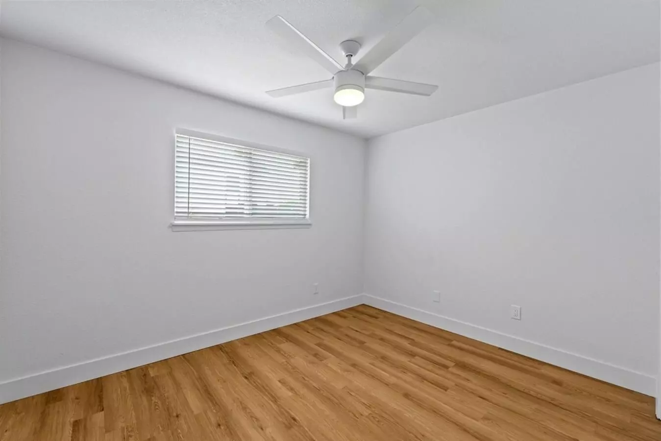 CrestHaus Apartments, LLC photo 5