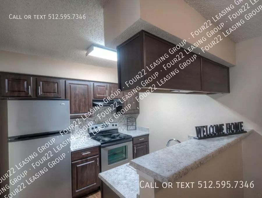 8524 Burnet Rd photo 4
