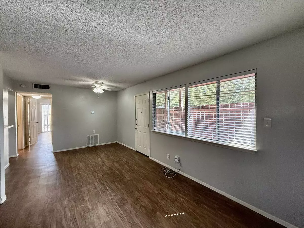 8909 Parkfield Drive, Austin, TX 78758 photo 3