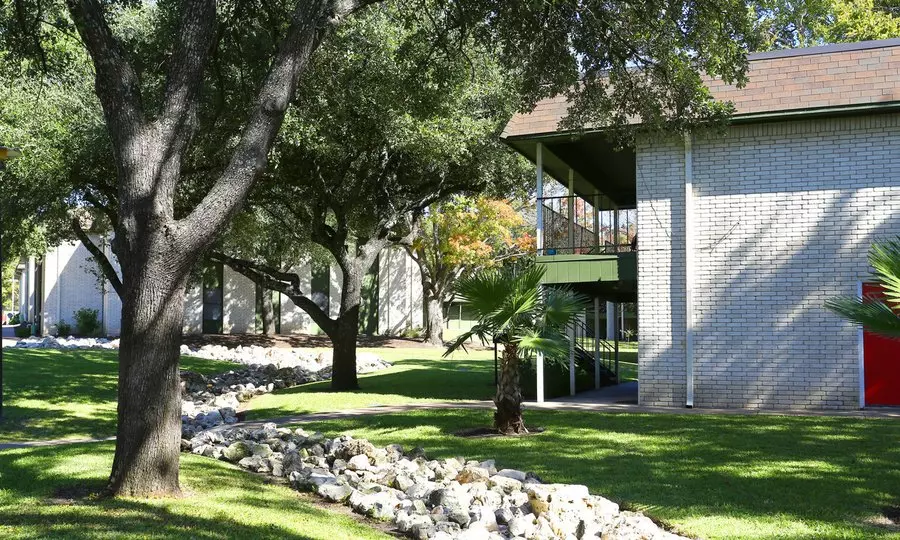 9006 Northgate Boulevard, Austin, TX 78758 photo 4