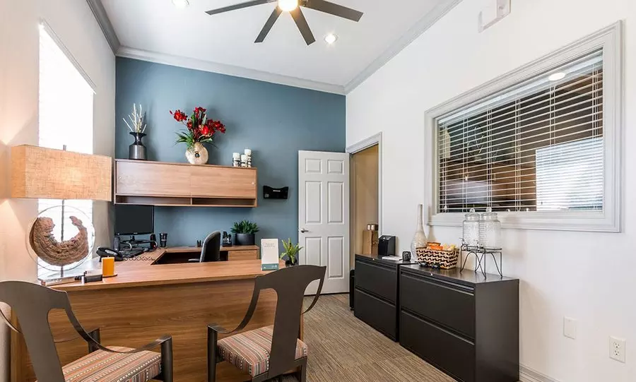 9107 Circle Drive, Austin, TX 78736 photo 3