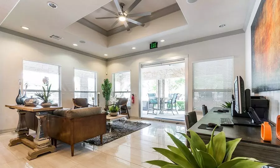 9107 Circle Drive, Austin, TX 78736 photo 4