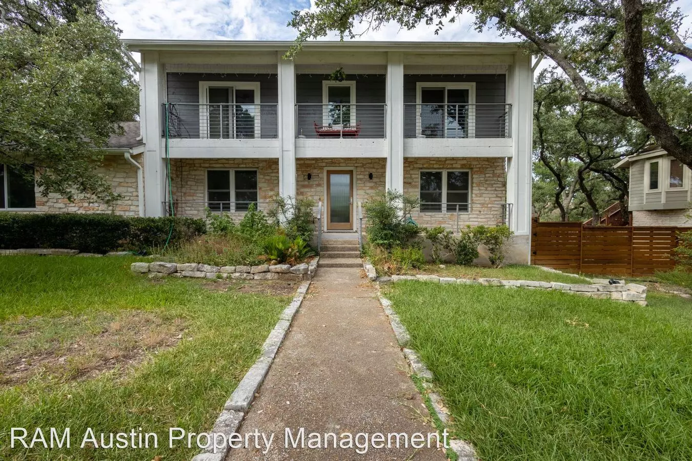 9406 Mystic Oaks Trail, Austin, TX 78750 photo 3