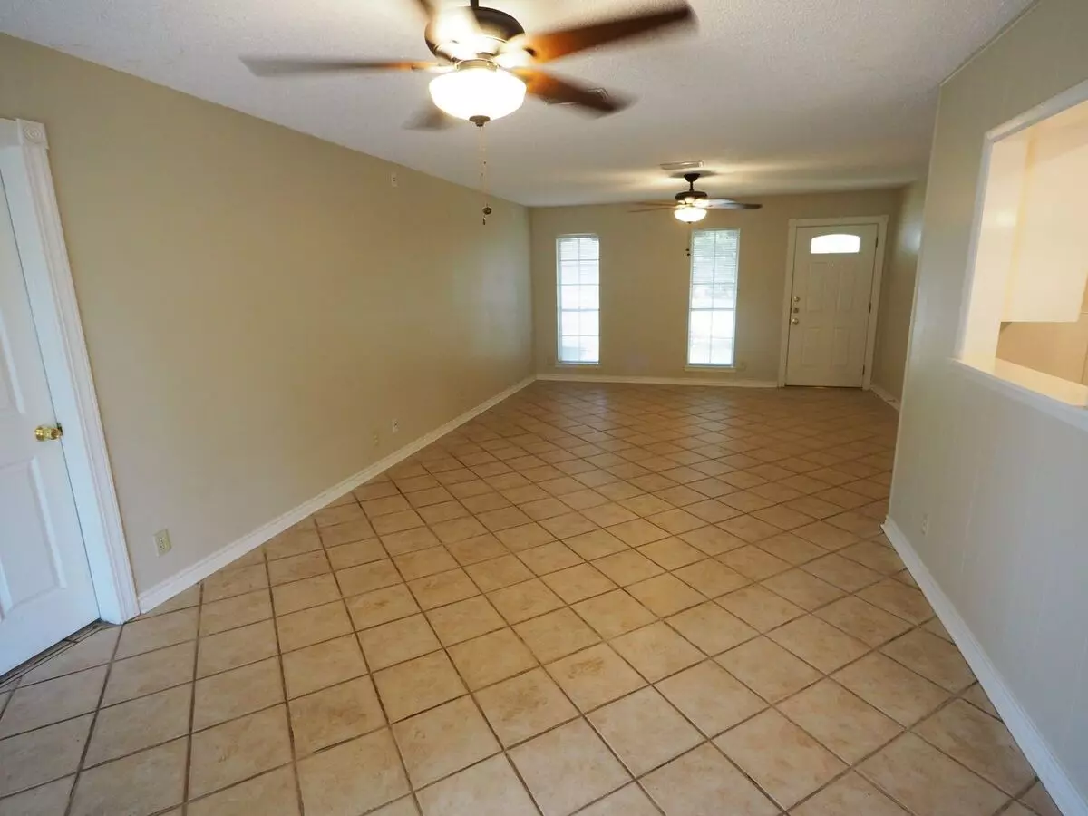 Beautiful One Story Home photo 2