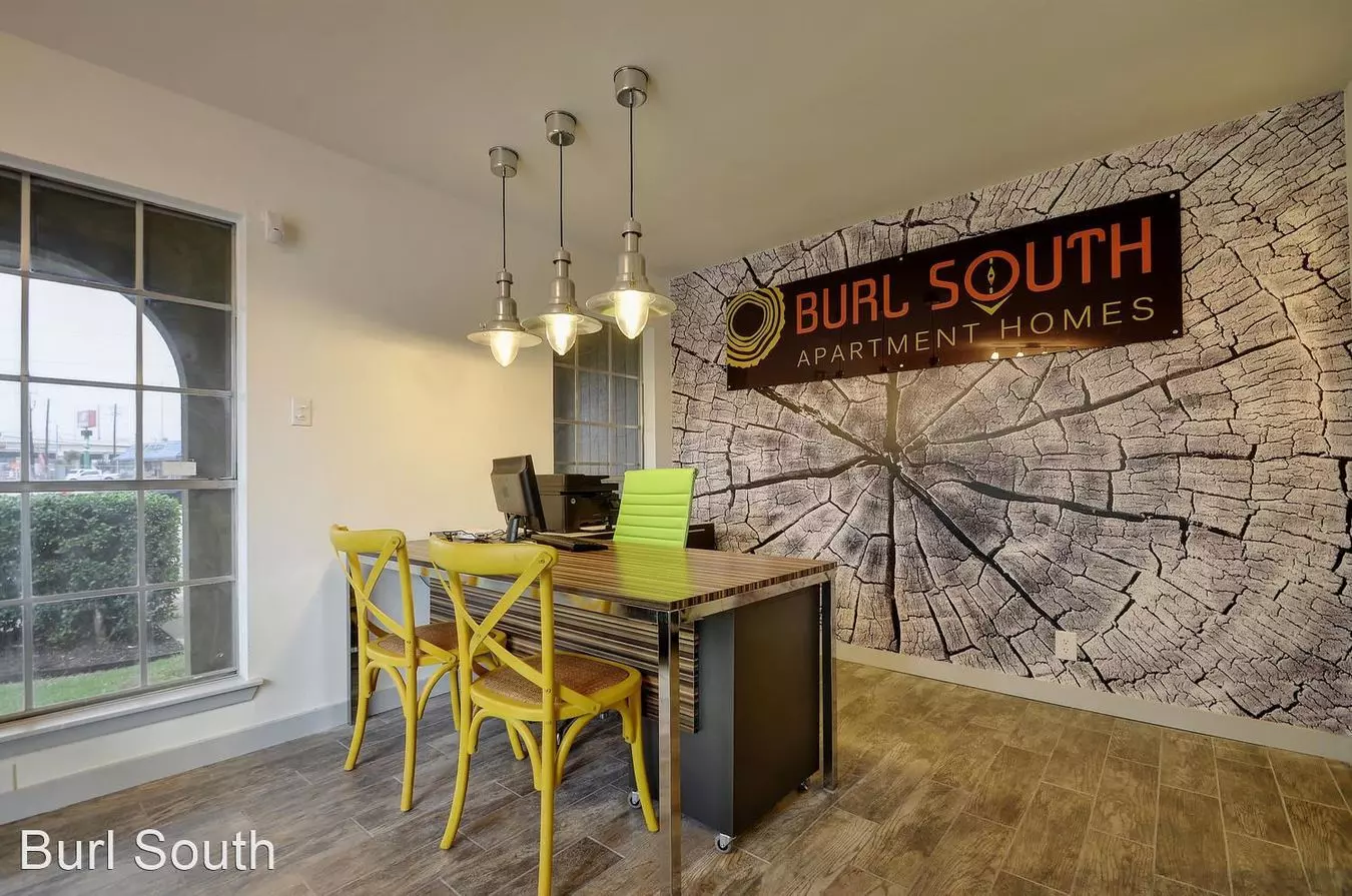 Burl Apartments photo 3