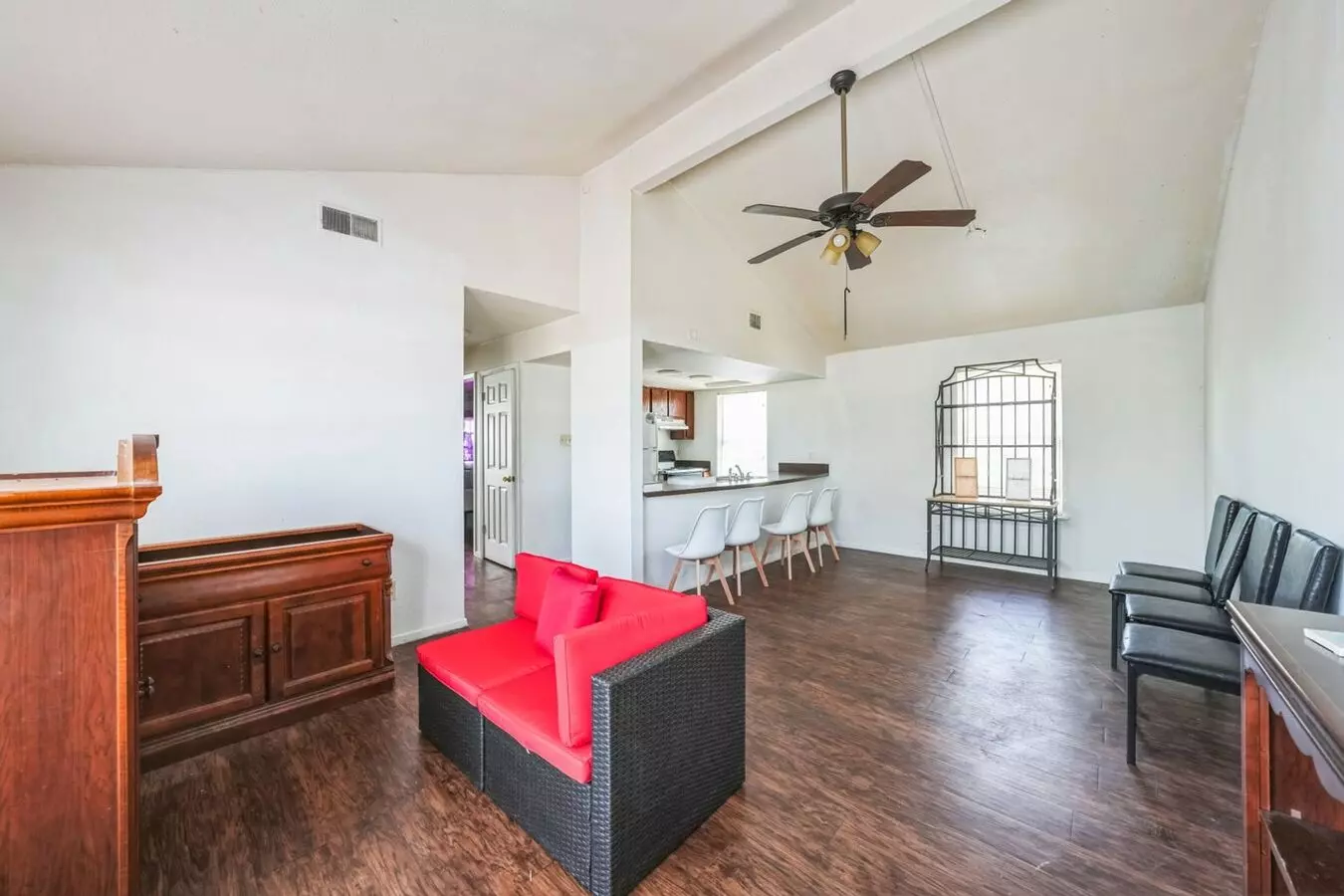 Charming 2br Duplex In Austin photo 3