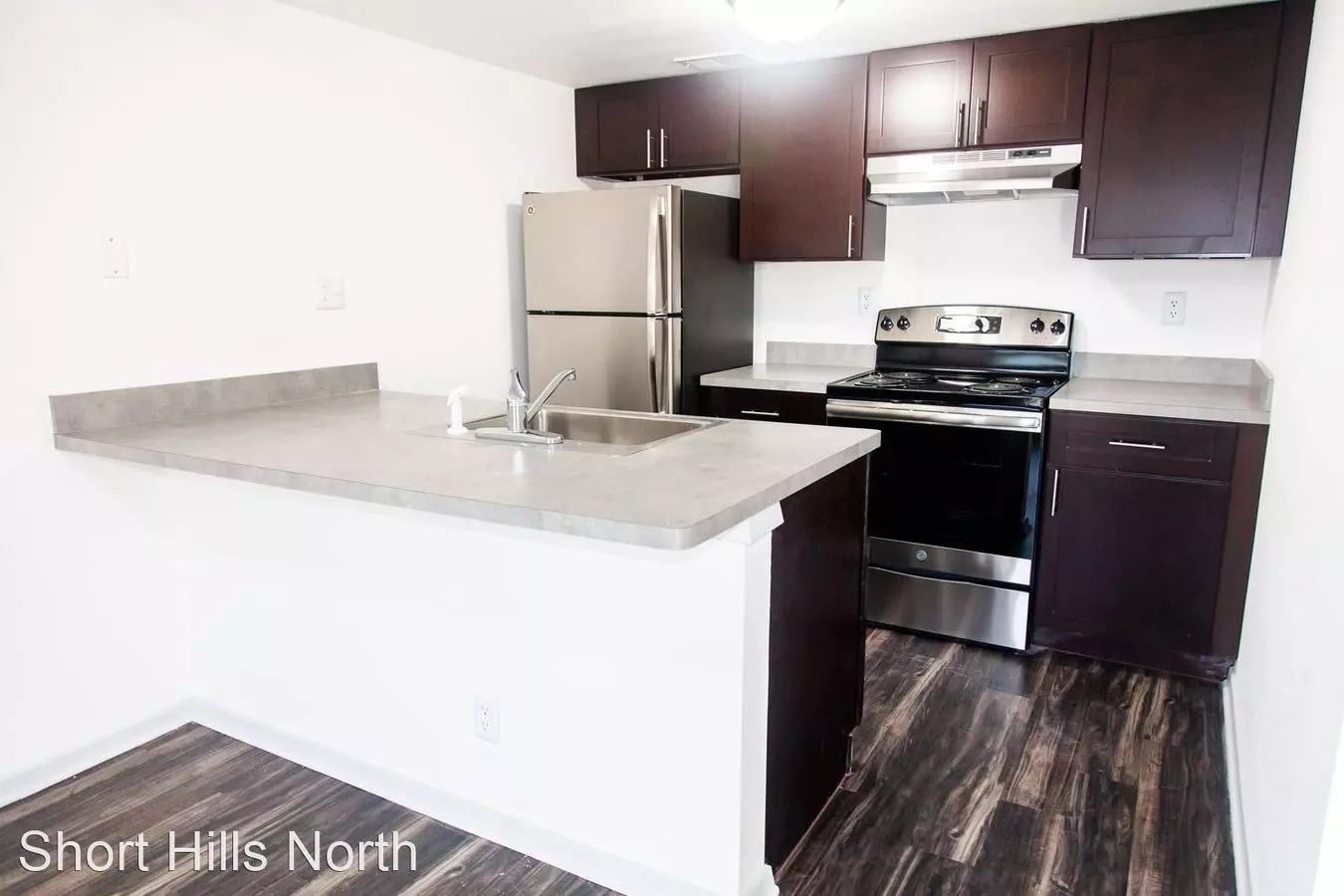 Short Hills Apartments photo 4