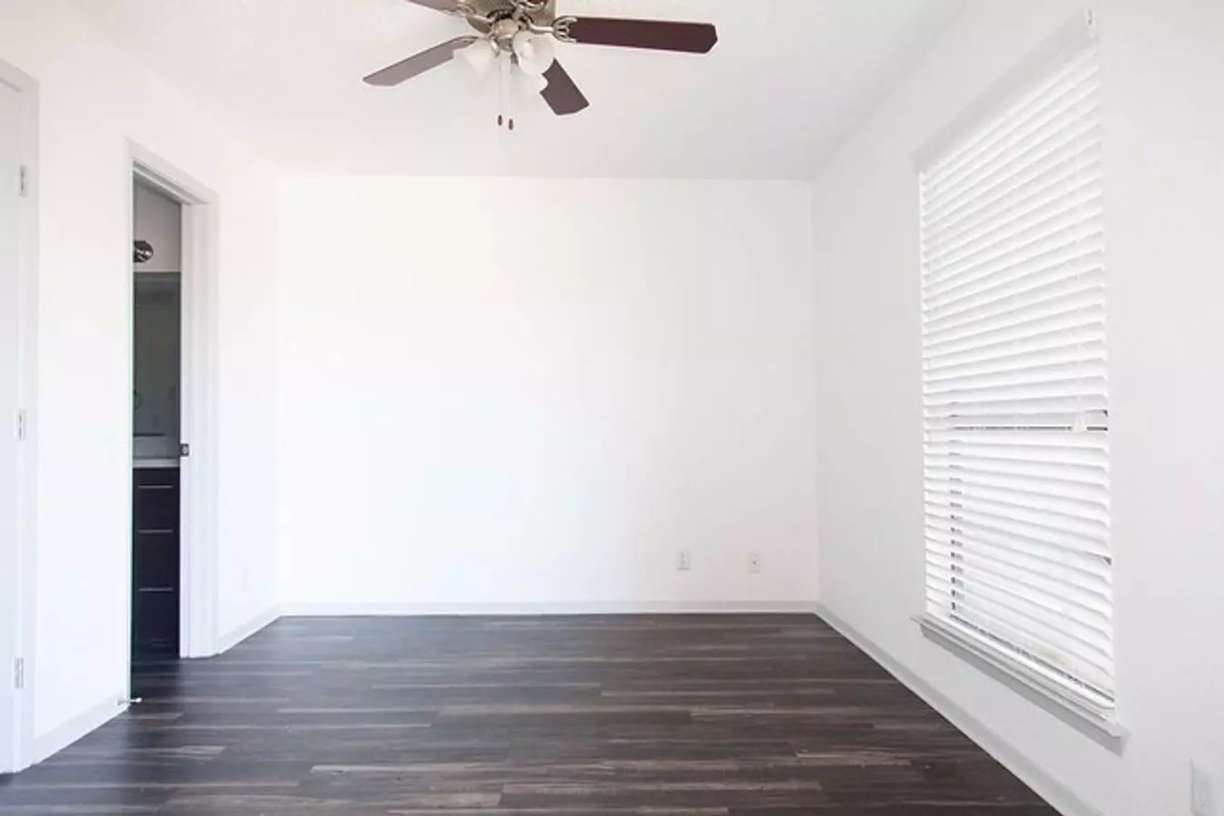 Short Hills Apartments photo 5