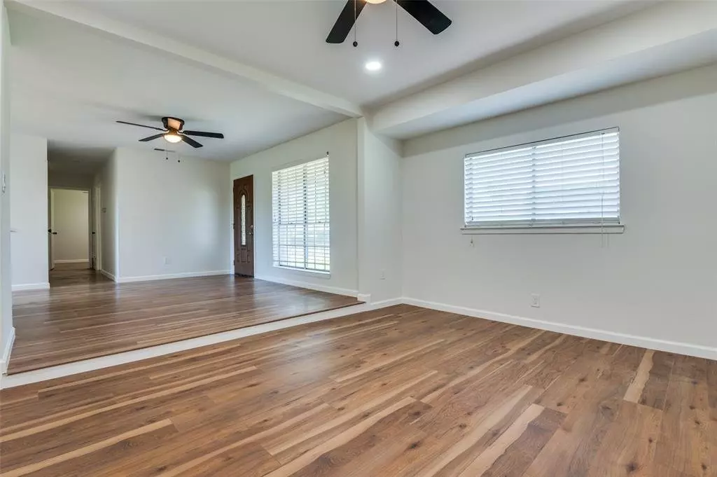 14217 Carla Drive, Balch Springs, TX 75180 photo 4
