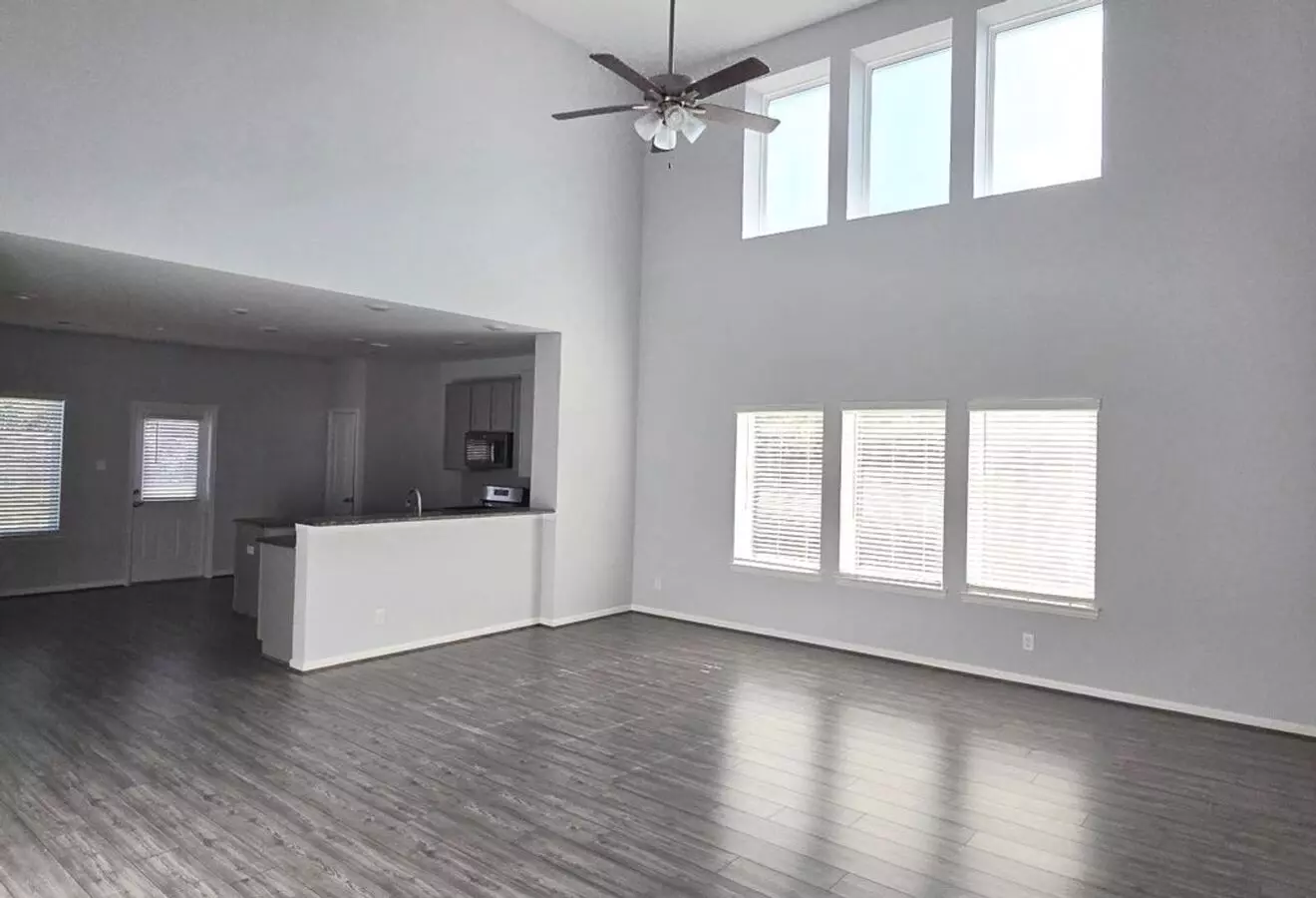 10050 Pine Valley Court, Baytown, Tx 77521 photo 5