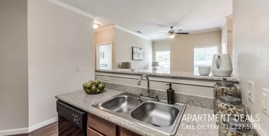 2257 West Baker Road, Baytown, TX 77521 photo 5