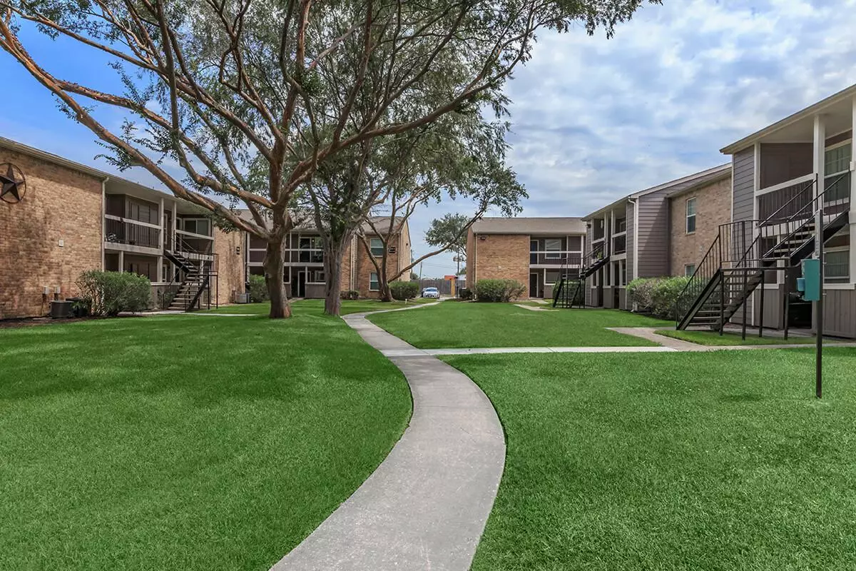 Ranch at Rolling Brook photo 4