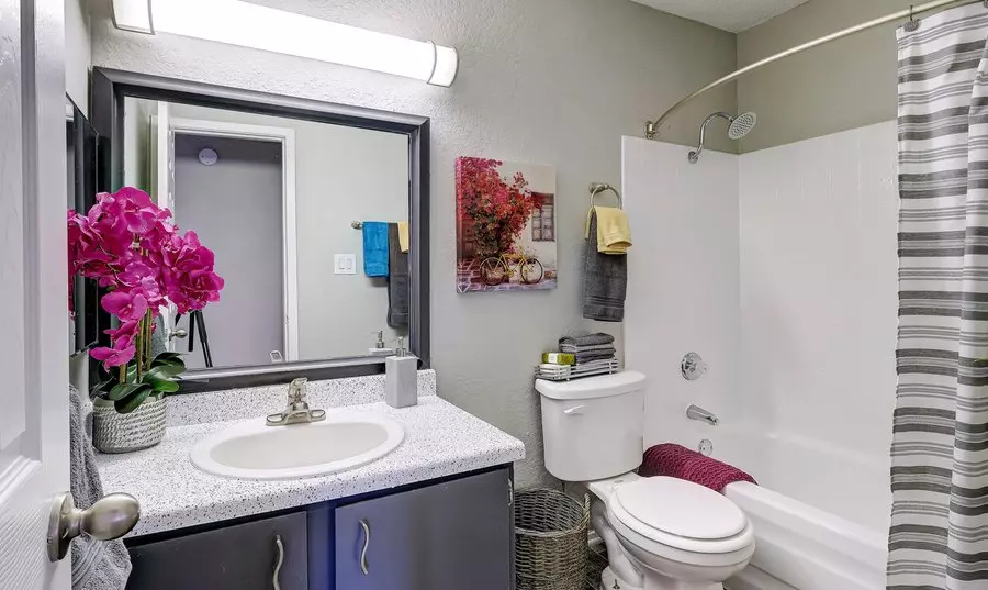 2540 Central Drive, Bedford, TX 76021 photo 3