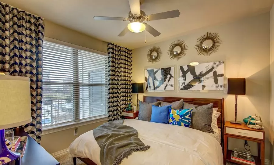 3227 Keller Springs Road, Carrollton, TX 75006 photo 4