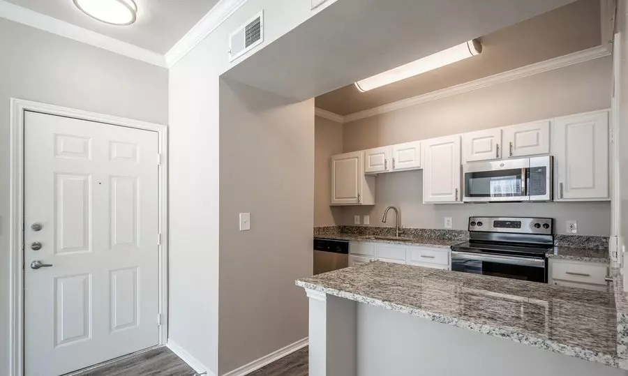 3626 Huffines Boulevard, Carrollton, TX 75010 photo 5