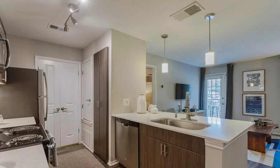 4606 North Josey Lane, Carrollton, TX 75010 photo 5