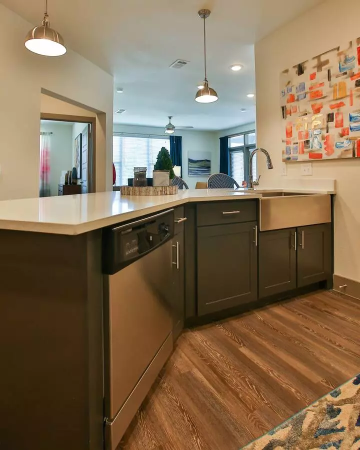 Enclave at Woodland Lakes photo 2