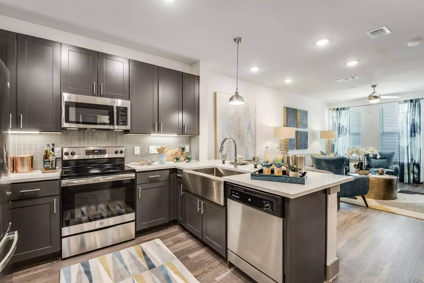 Enclave at Woodland Lakes photo 4