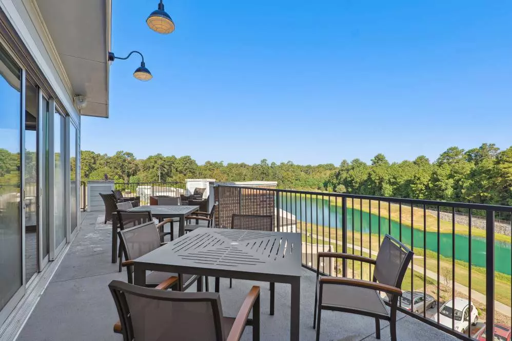Reserve at Woodland Lakes photo 5