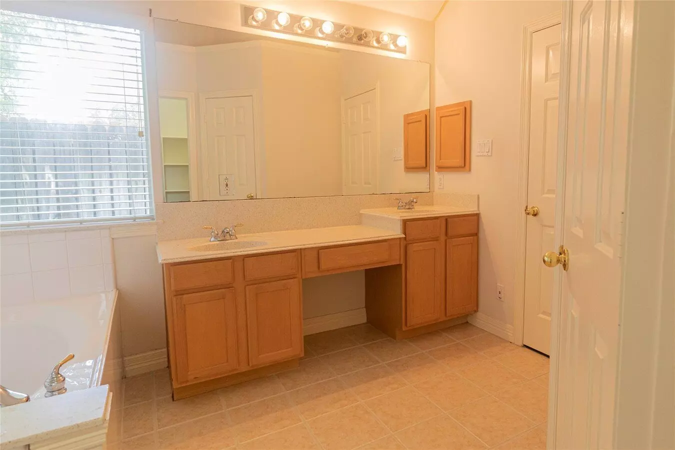11518 Amber Canyon Drive, Houston, TX 77095 photo 5
