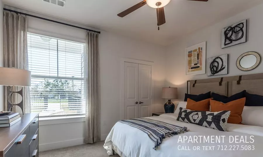 15821 Vanderpool River Drive, Cypress, TX 77433 photo 4