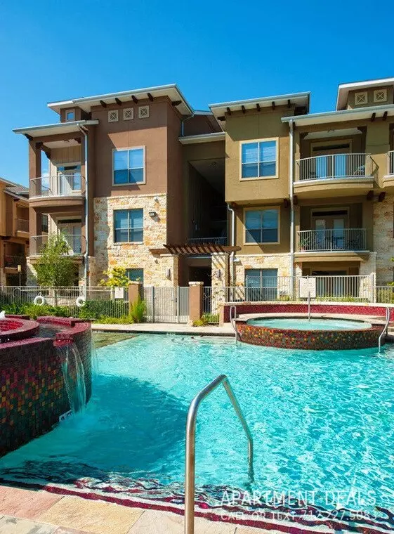 17813 Lakecrest View Drive, Cypress, TX 77433 photo 4