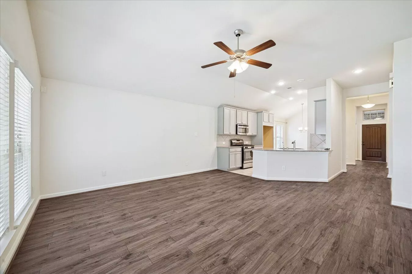 18203 Alora Springs Trce photo 2