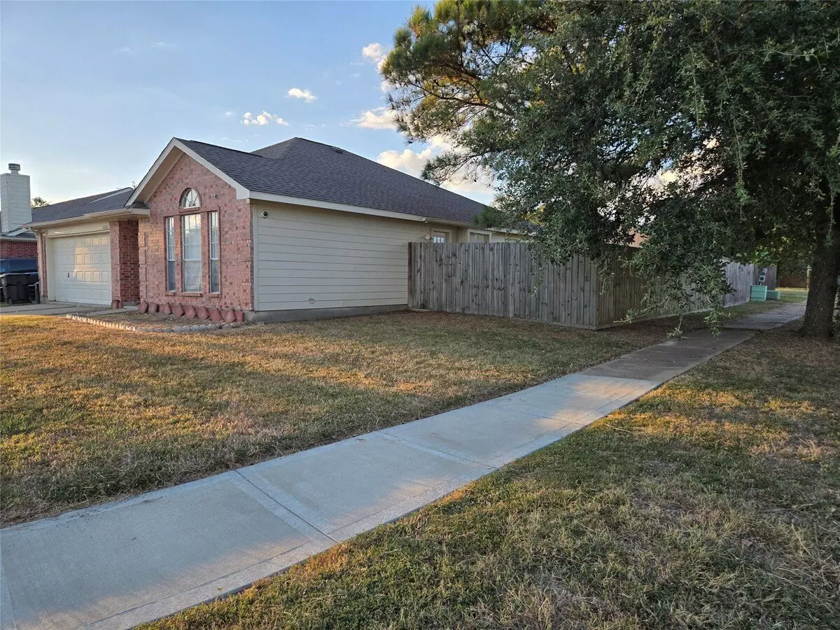 24202 Bar Kay Lane, Hockley, TX 77447 photo 5