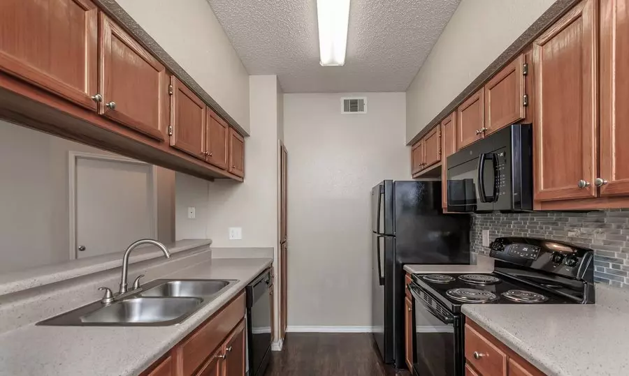 14261 Preston Road, Dallas, TX 75254 photo 3