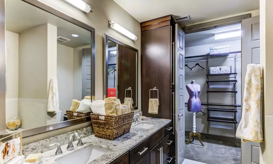 1706 Cedar Springs Road, Dallas, TX 75202 photo 5