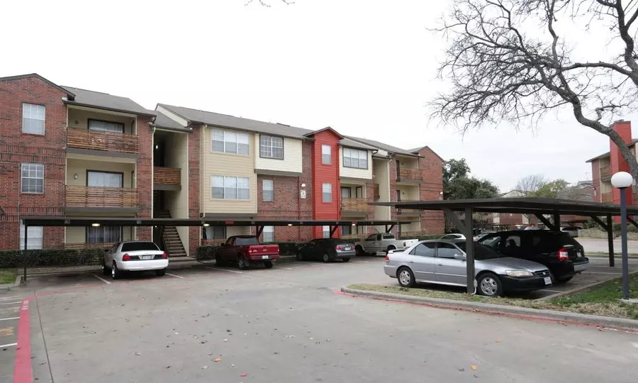 18955 Marsh Lane, Dallas, TX 75287 photo 4