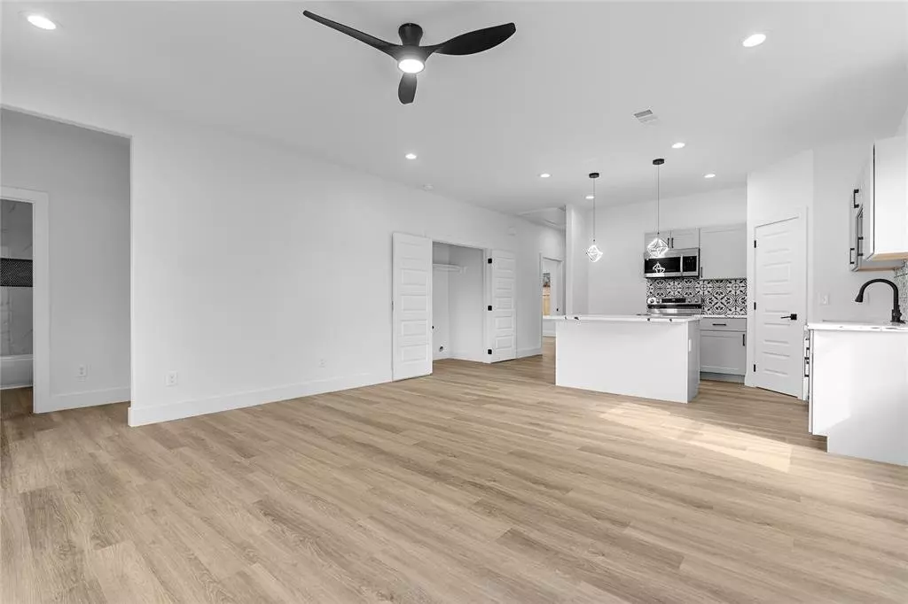 2724 Swanson Street, Dallas, TX 75210 photo 3