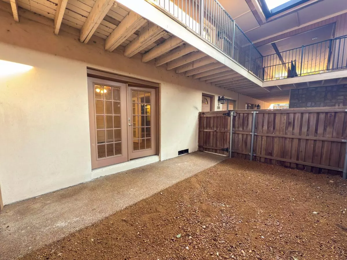 4206 Hawthorne Avenue, Dallas, TX 75219 photo 4