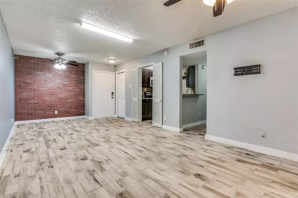 1 Bedroom Condo in Dallas photo 4