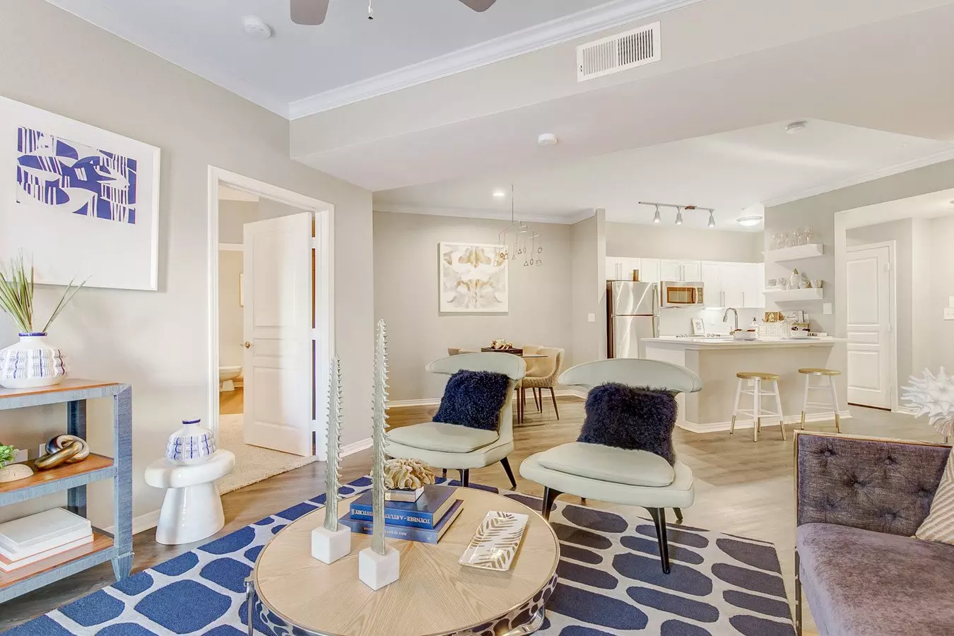 5 Mockingbird Apartments photo 5