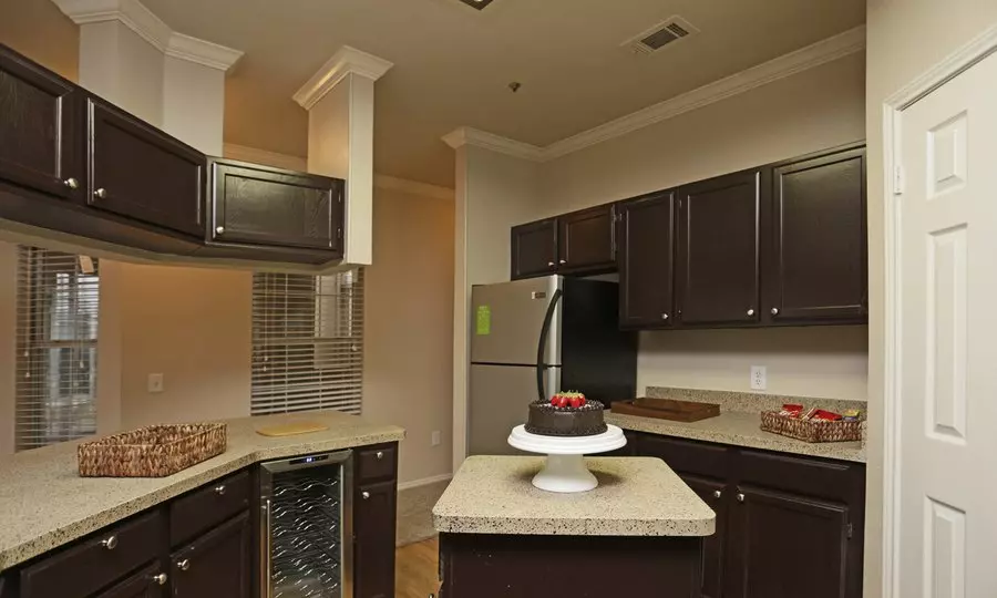 5775 Belt Line Road, Dallas, TX 75254 photo 3