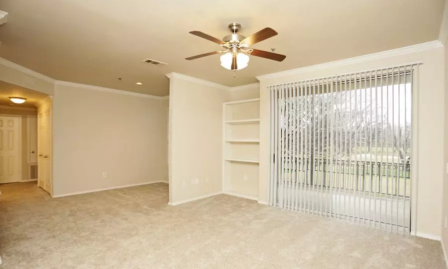 5775 Belt Line Road, Dallas, TX 75254 photo 4