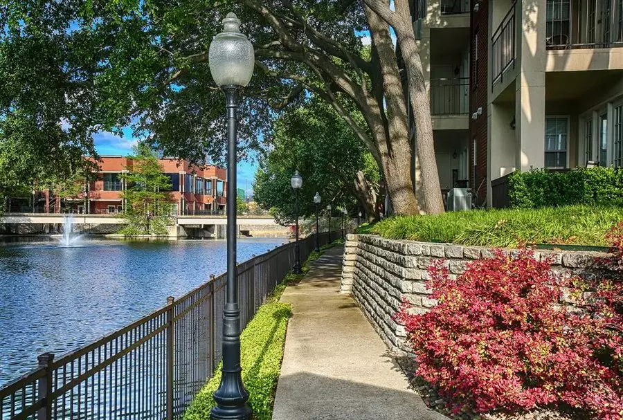 7783 Glen America Drive, Dallas, TX 75225 photo 3