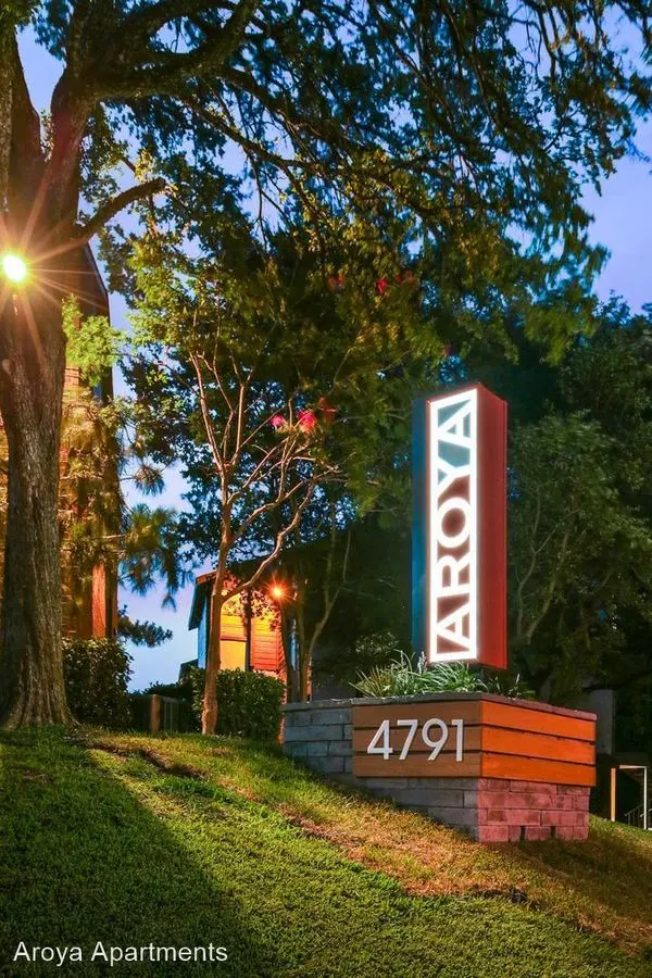 Aroya Apartments photo 2