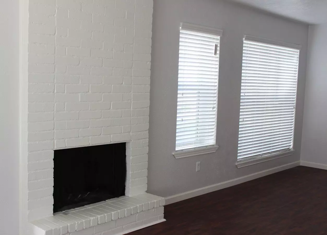 Carillon Apartments photo 3