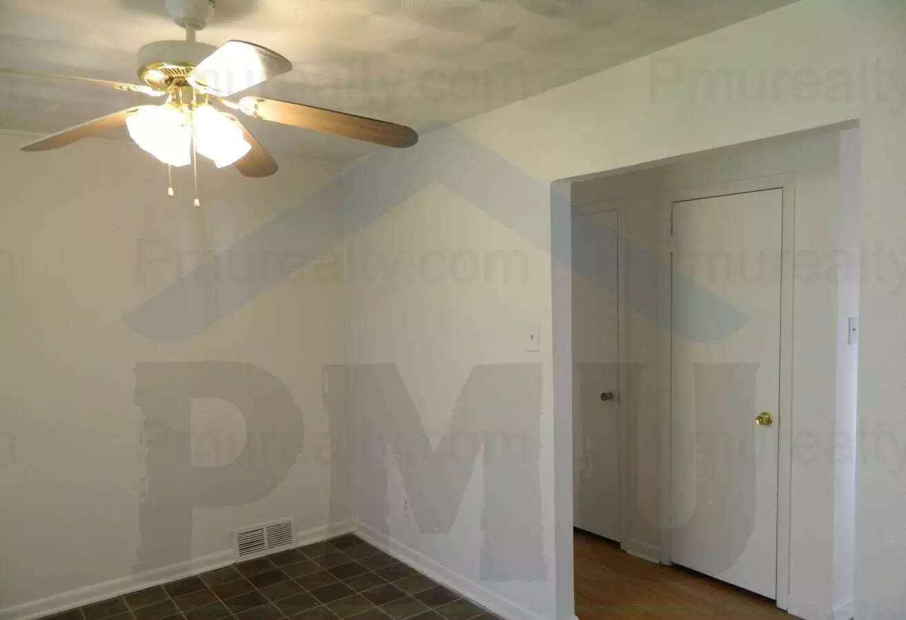 945 Kirnwood Drive, Dallas, TX 75232 photo 5
