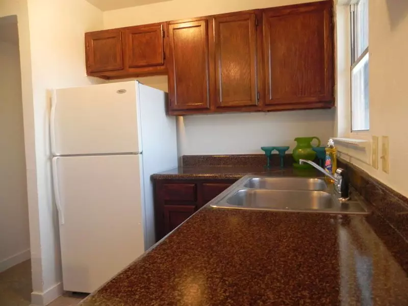 Estancia Hills Apartment Homes photo 5