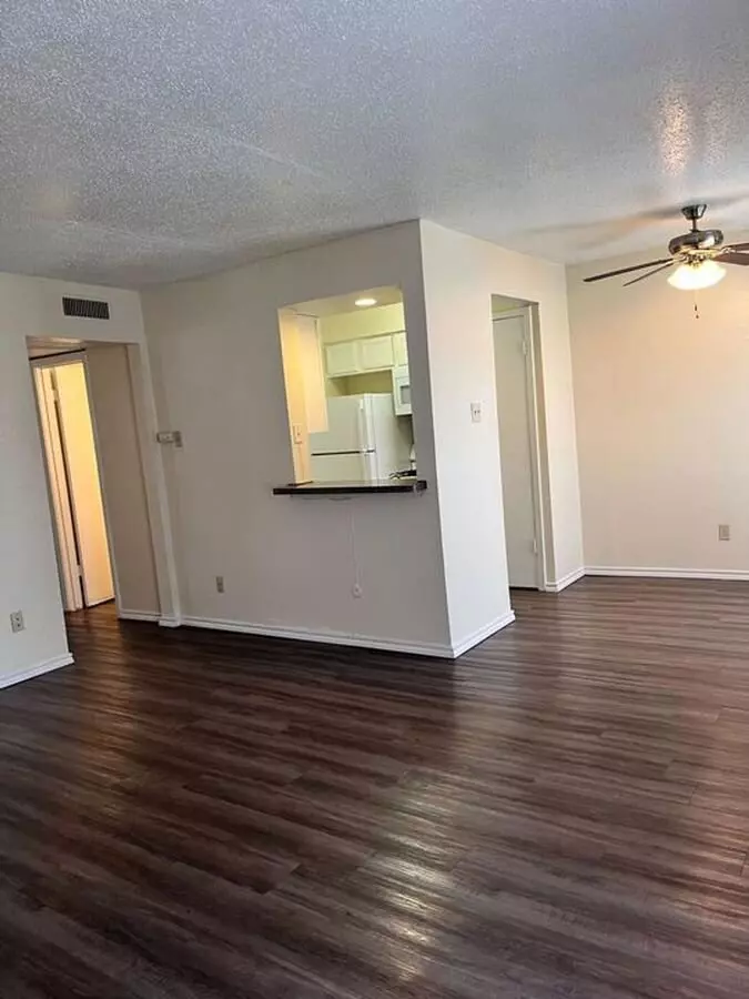2633 East Illinois Avenue, Dallas, TX 75216 photo 5