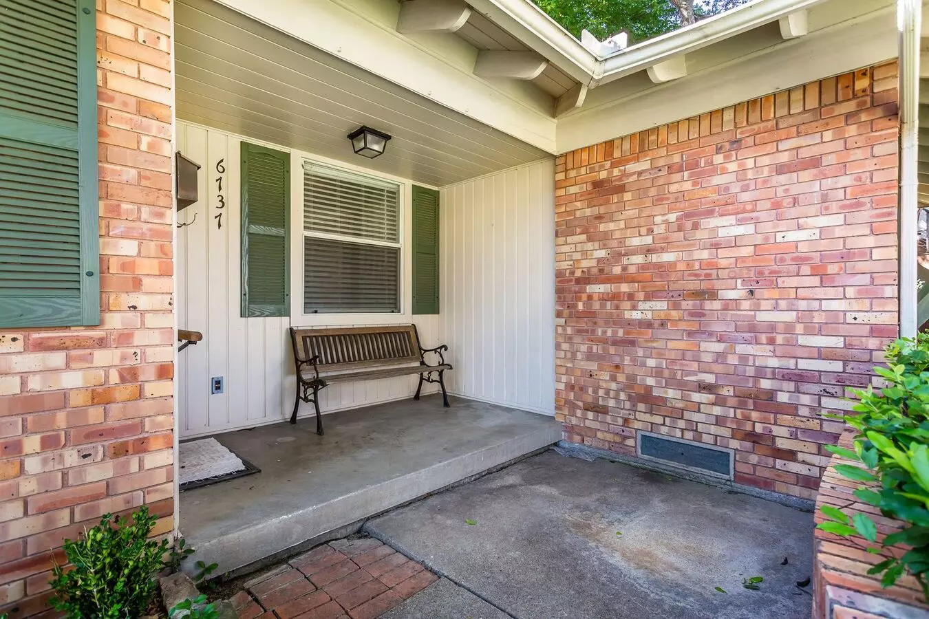 6737 Lakefair Circle, Dallas, TX 75214 photo 4