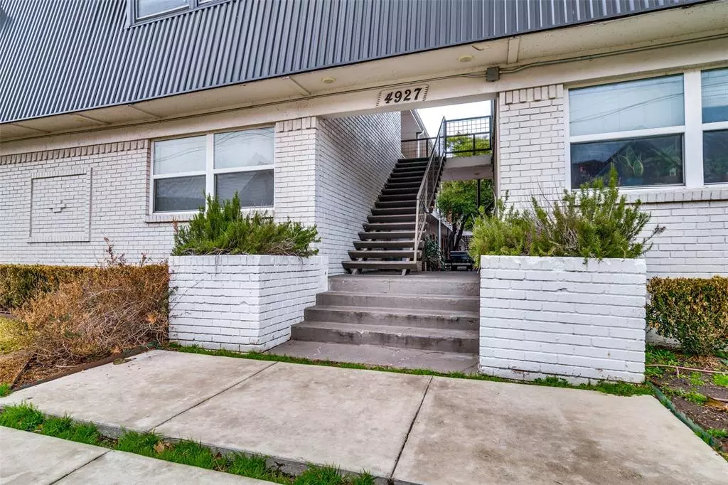 4927 San Jacinto photo 5