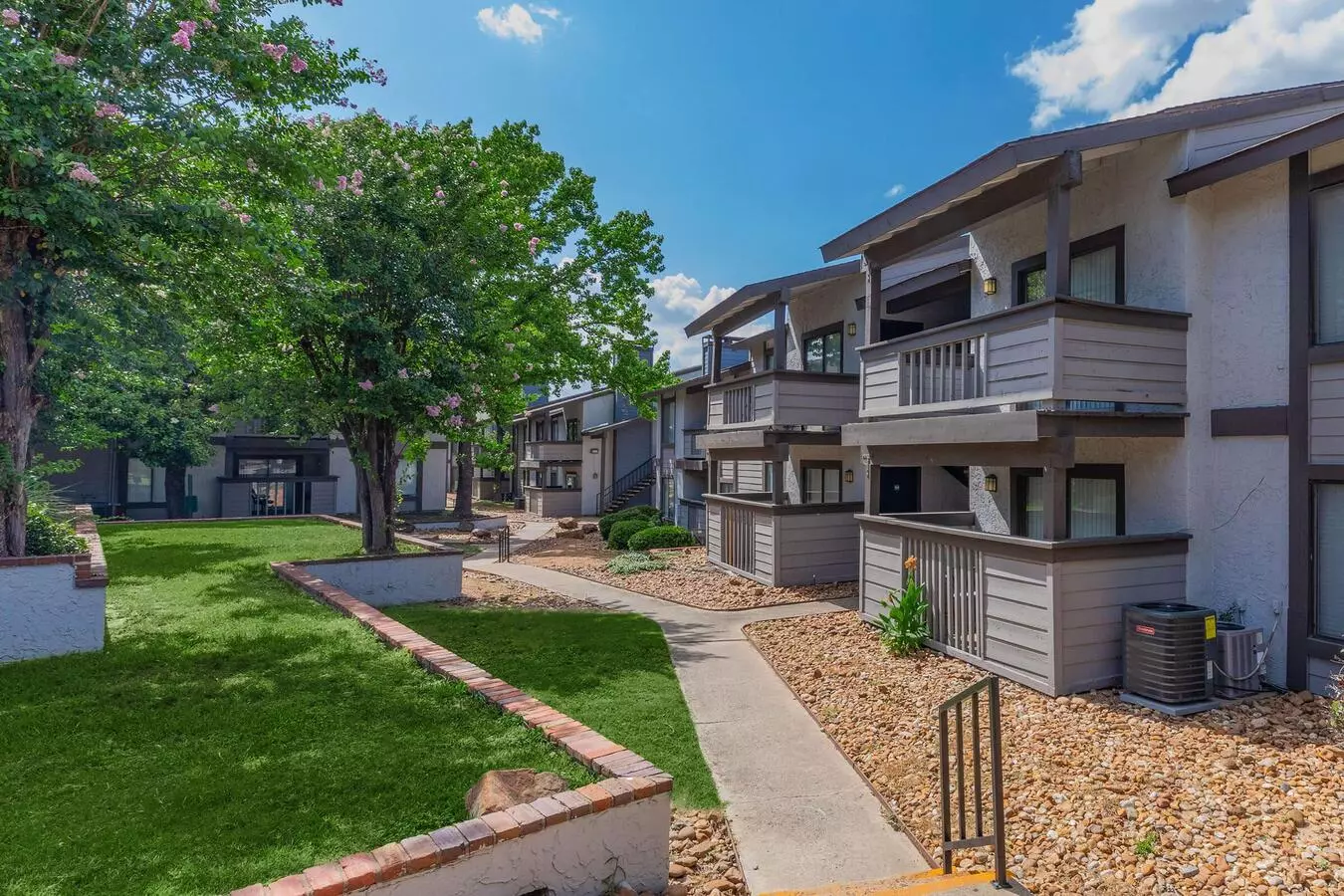 The Reserve at Lake Highlands photo 3