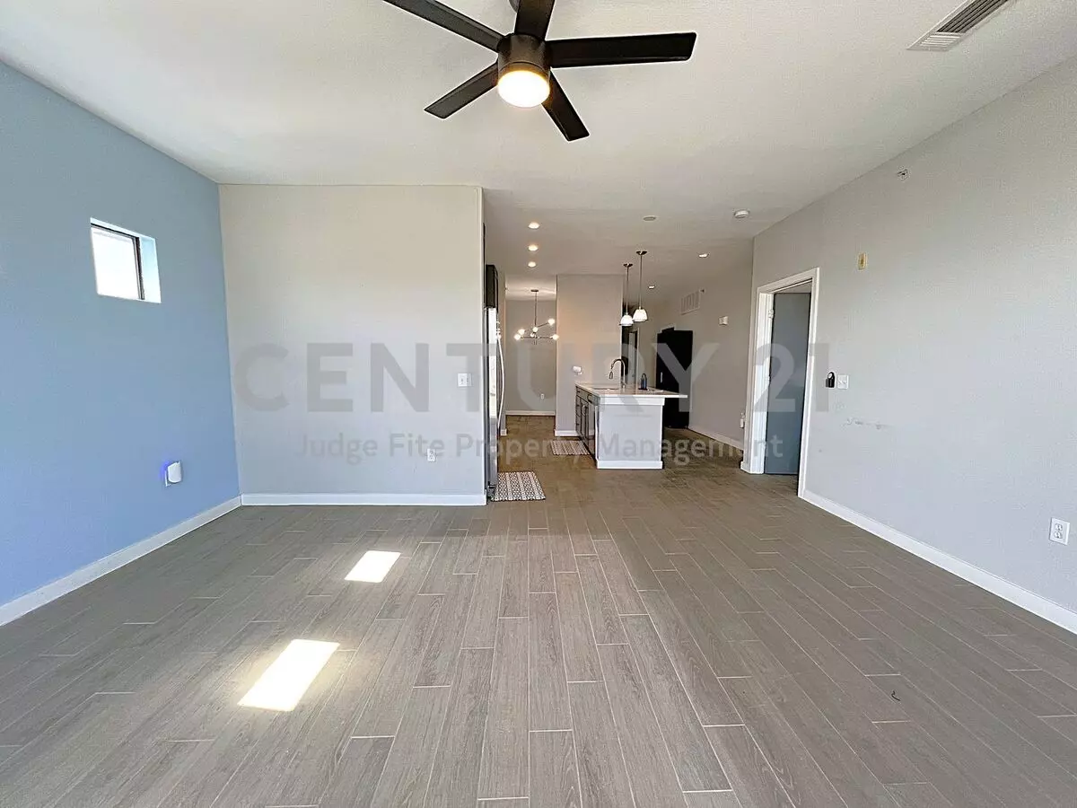 Shelby Residences photo 2