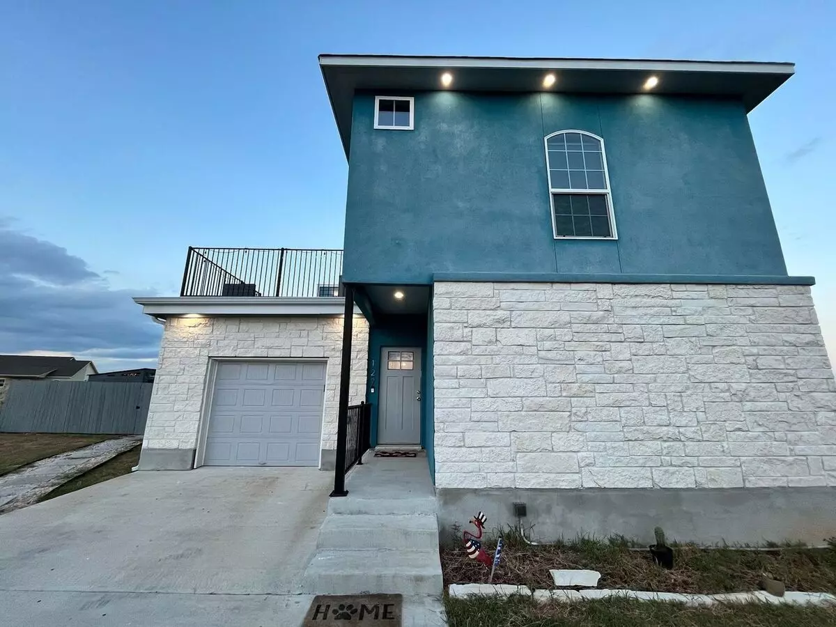 127 Juanita Circle, Del Valle, TX 78617 photo 2